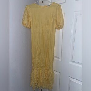 Chic Yellow Lace Long Sleeve Dress